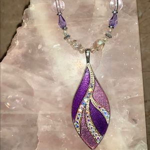 Gorgeous Suzanne Belperron purple necklace